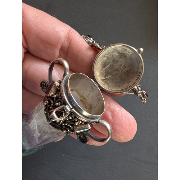 Vintage Florite Point Box Pendant with Ornate Floral Focal Signed - Picture 12 of 16